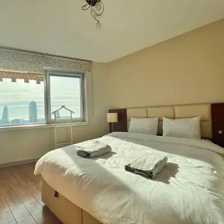Amazing Penthouse With Sea View At Atasehir,finance Center 4min, Emaarmall 6 Mn Ulkersports 1min Apartamento