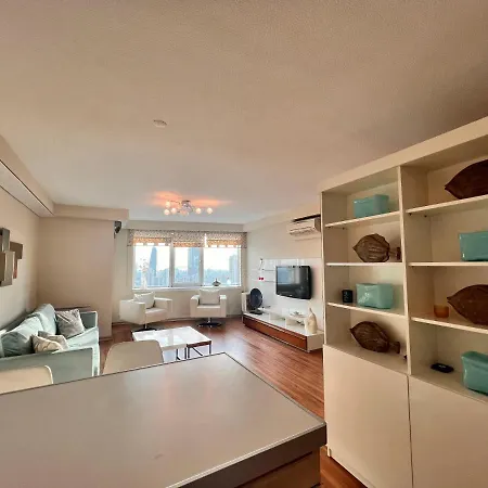 Amazing Penthouse With Sea View At Atasehir,finance Center 4min, Emaarmall 6 Mn Ulkersports 1min Apartamento *