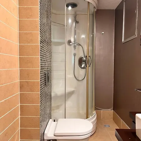 Amazing Penthouse With Sea View At Atasehir,finance Center 4min, Emaarmall 6 Mn Ulkersports 1min * 伊斯坦布尔